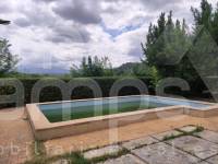Te koop - Finca - Cocentaina