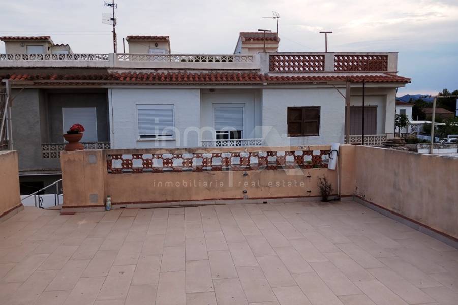Te koop - Rijtjeshuis - Denia