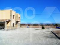 For sale - Finca - Albaida