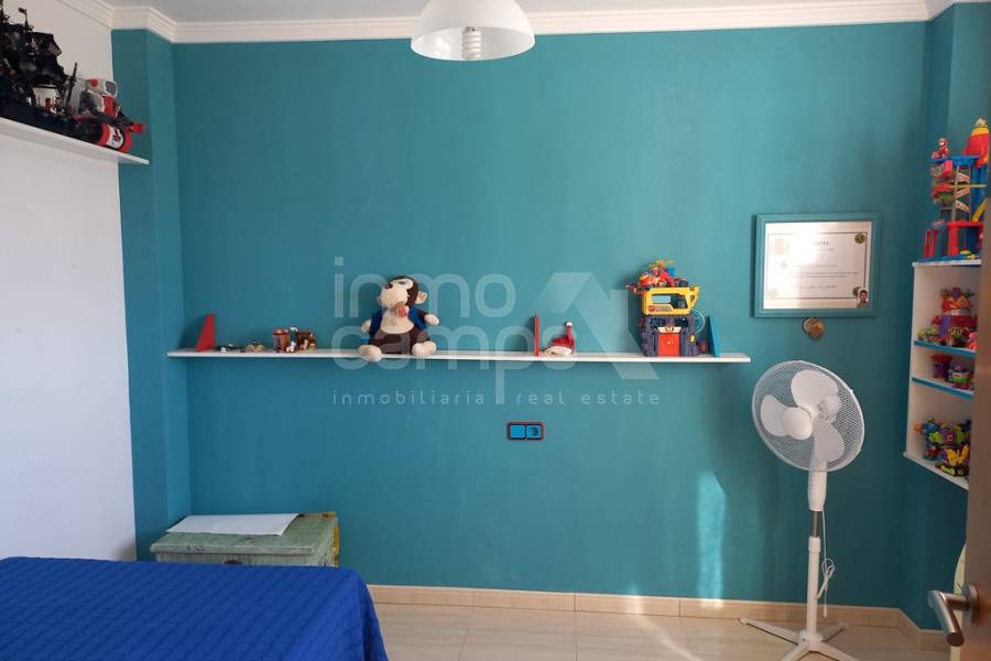 For sale - Semi - Detached house - Oliva