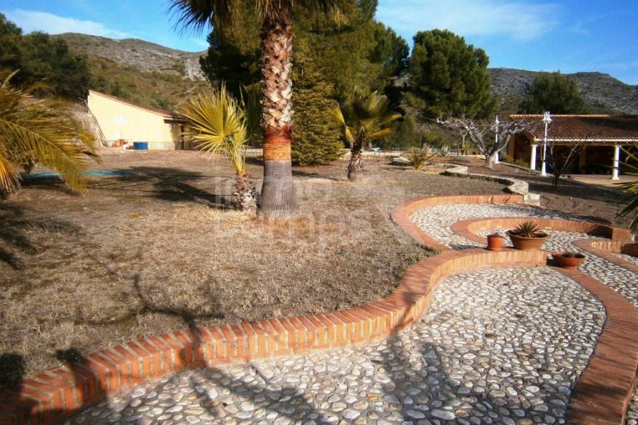 Venta - Casa de Campo - Ontinyent