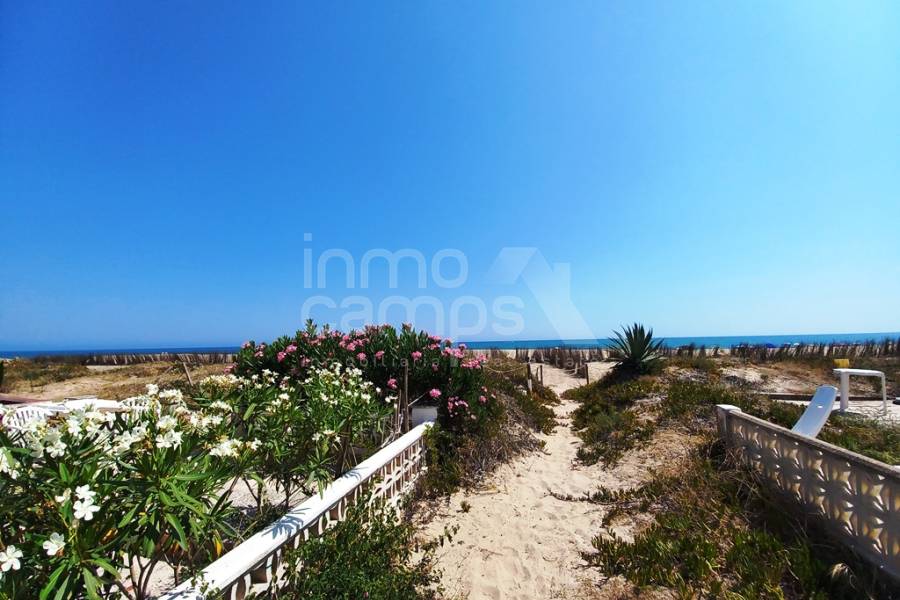 For sale - Villa - Denia