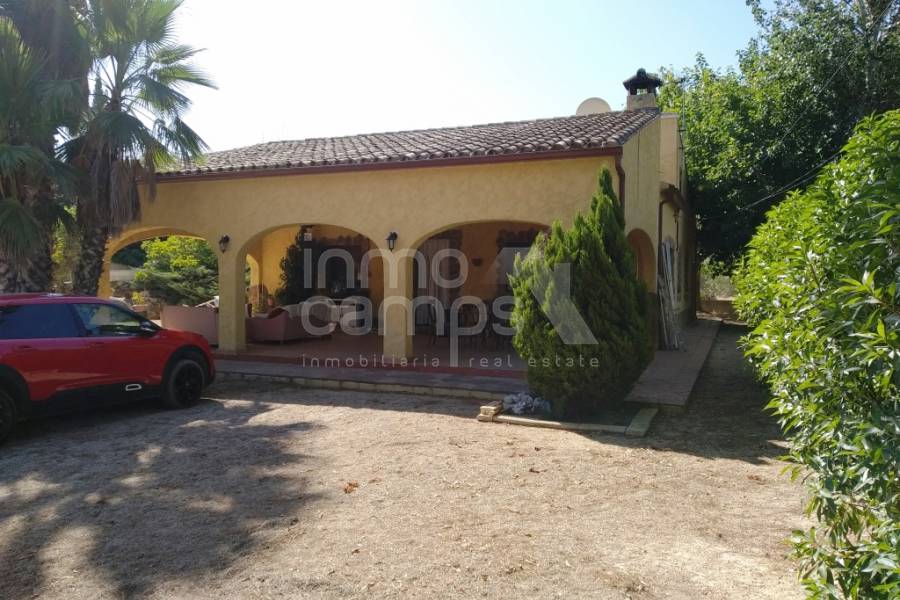 Te koop - Landhuis - Ontinyent