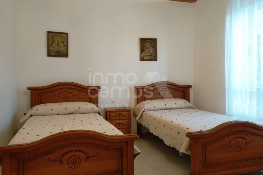 For sale - Town House - Almudaina