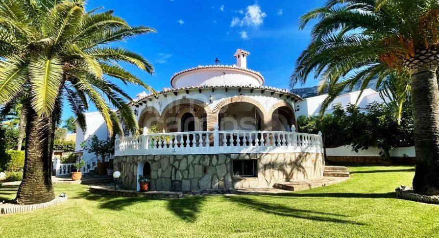 Venta - Chalet - Denia