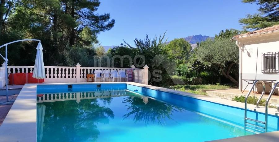 Te koop - Landhuis - Cocentaina