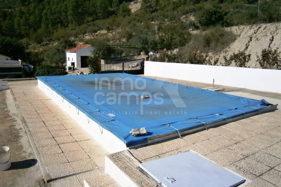 Te koop - Landhuis - Millena