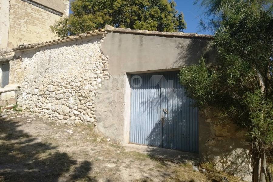 Te koop - Finca - Ontinyent