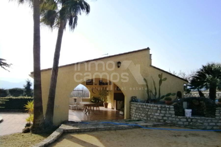 Venta - Casa de Campo - Ontinyent