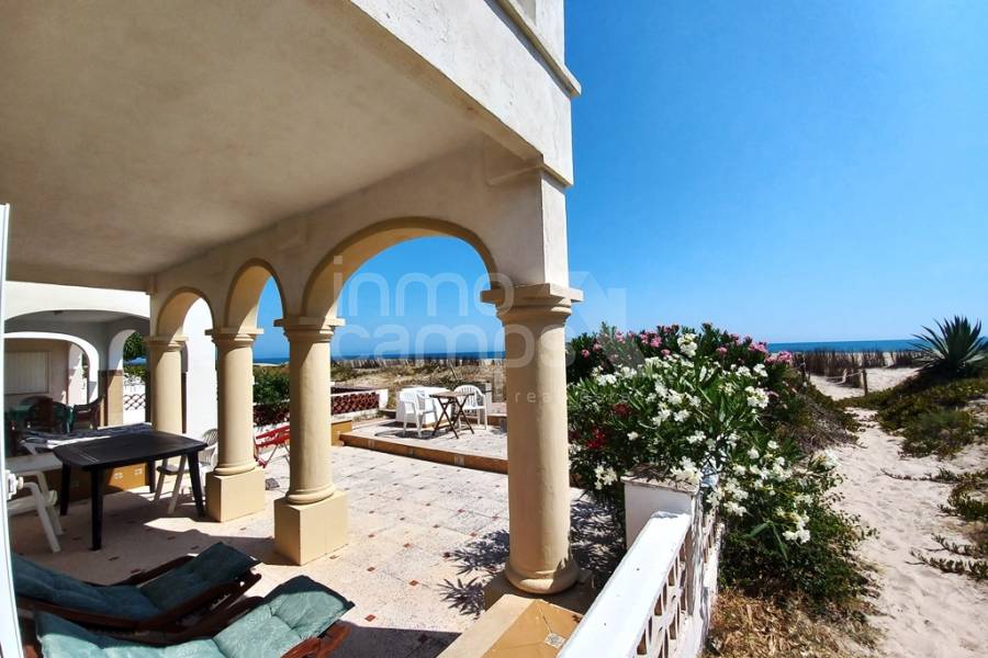 For sale - Villa - Denia