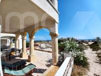 For sale - Villa - Denia