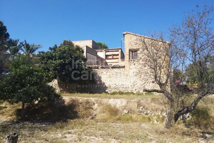 Te koop - Finca - Ontinyent