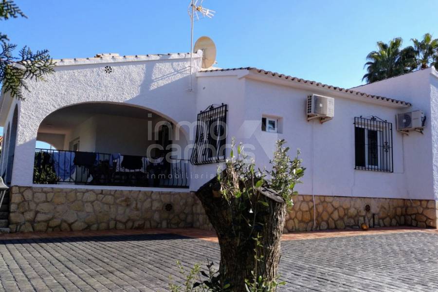 Venta - Chalet - Albir