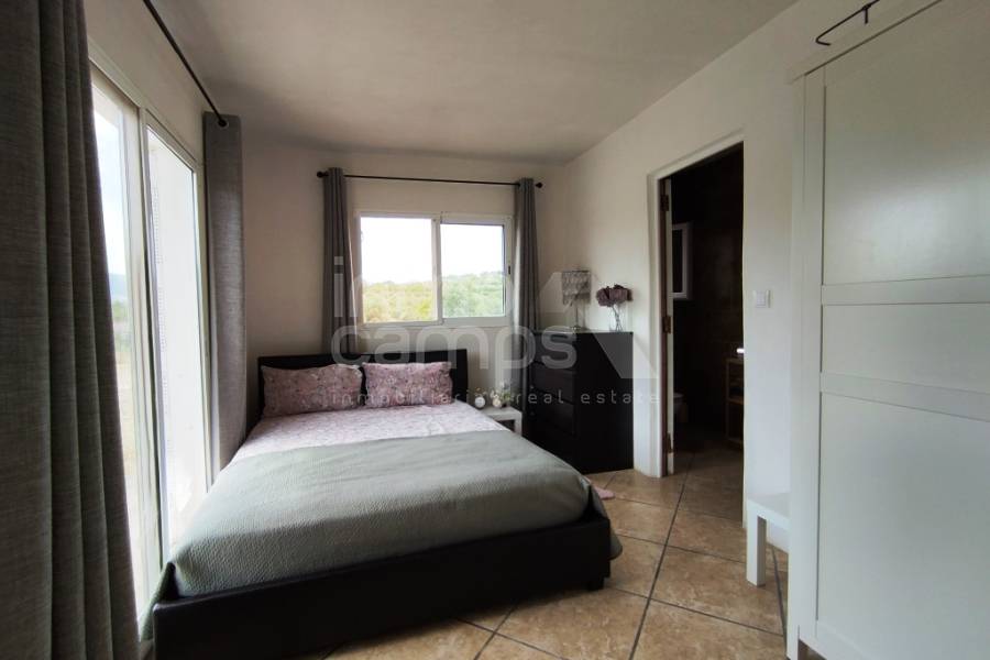 Te koop - Landhuis - Millena