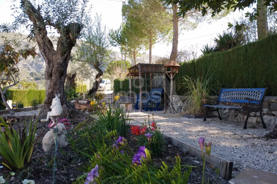 For sale - Country House - Millena
