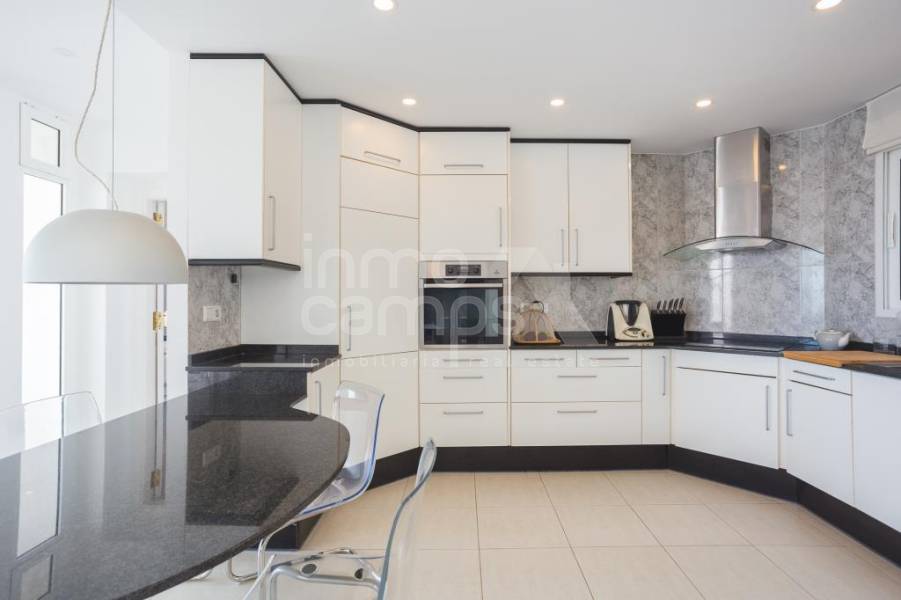 Venta - Chalet - Denia