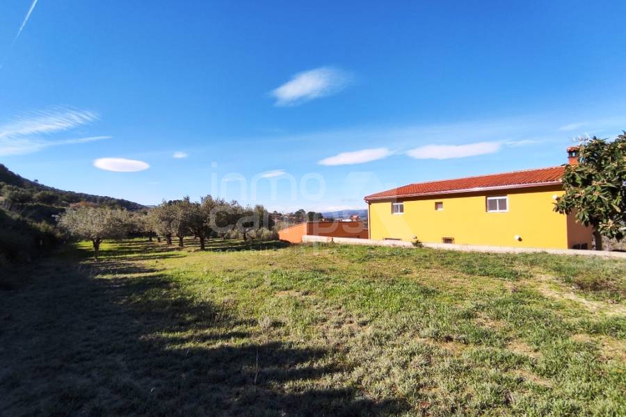 Venta - Casa de Campo - Ontinyent