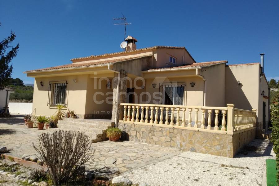 Te koop - Landhuis - Millena