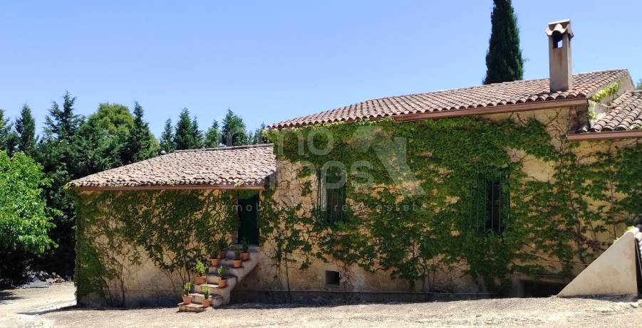 Te koop - Finca - Alcoy