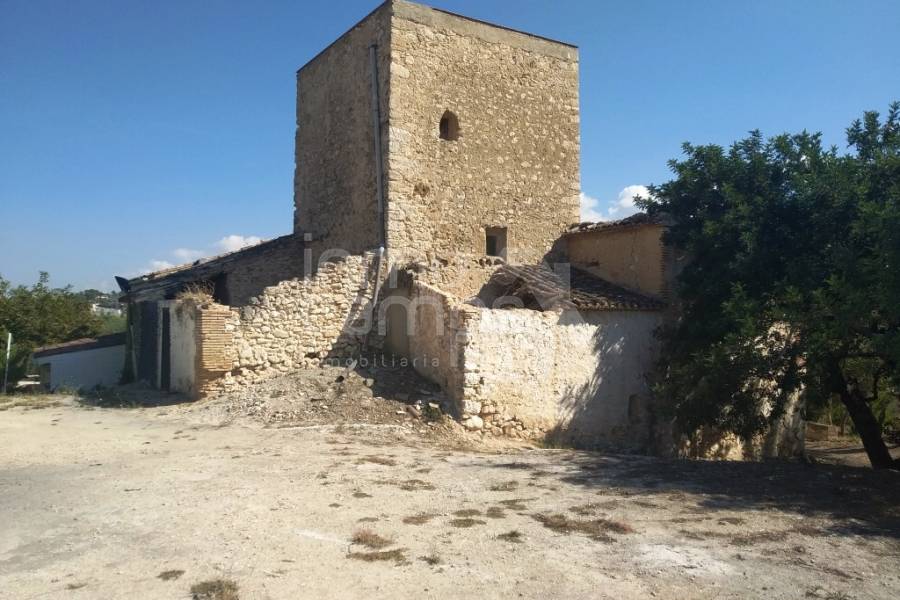 Te koop - Finca - Ontinyent