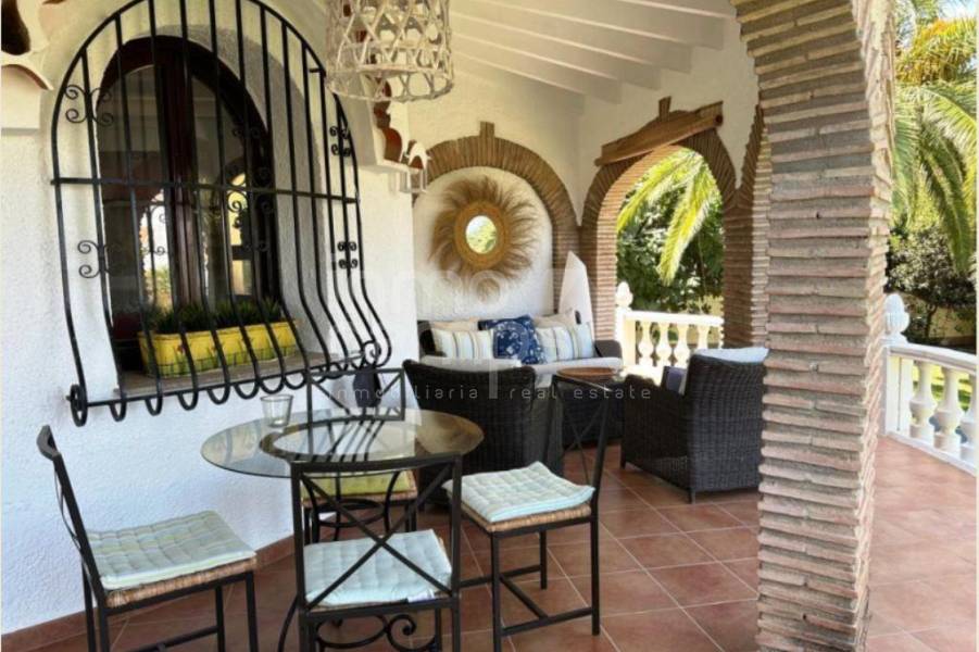 Venta - Chalet - Denia