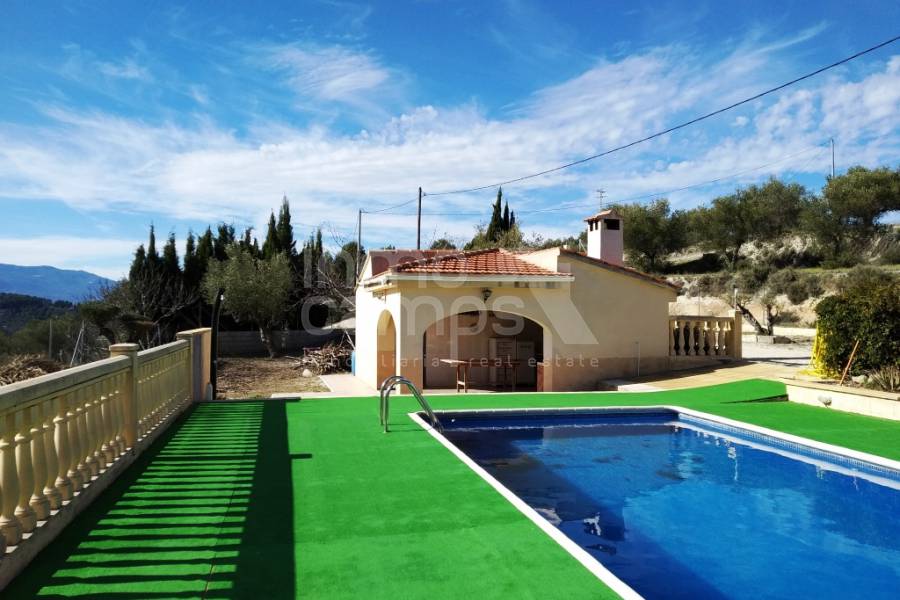 For sale - Country House - Millena