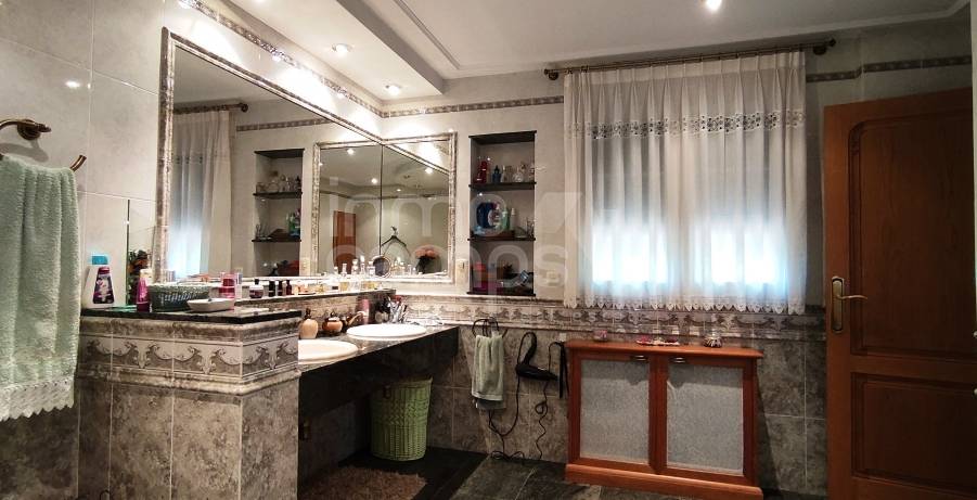 Te koop - Villa - Ontinyent