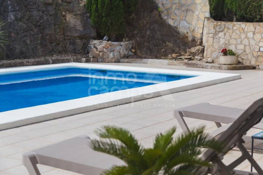 Venta - Chalet - Denia