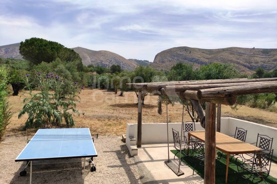 Te koop - Landhuis - Millena