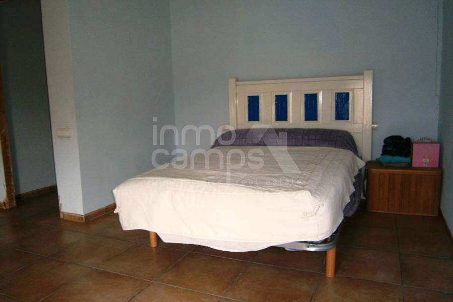 Venta - Casa de Campo - Ontinyent