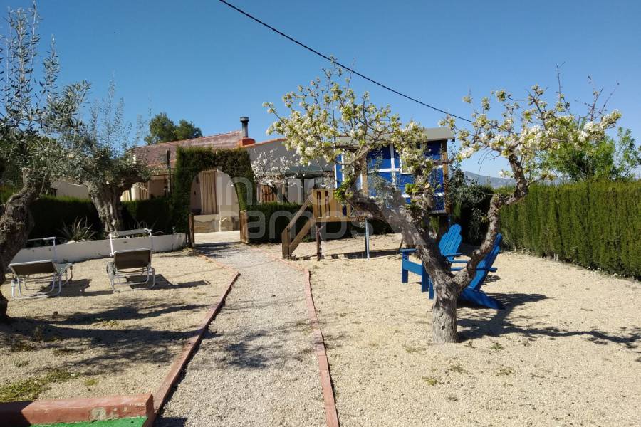 For sale - Country House - Millena