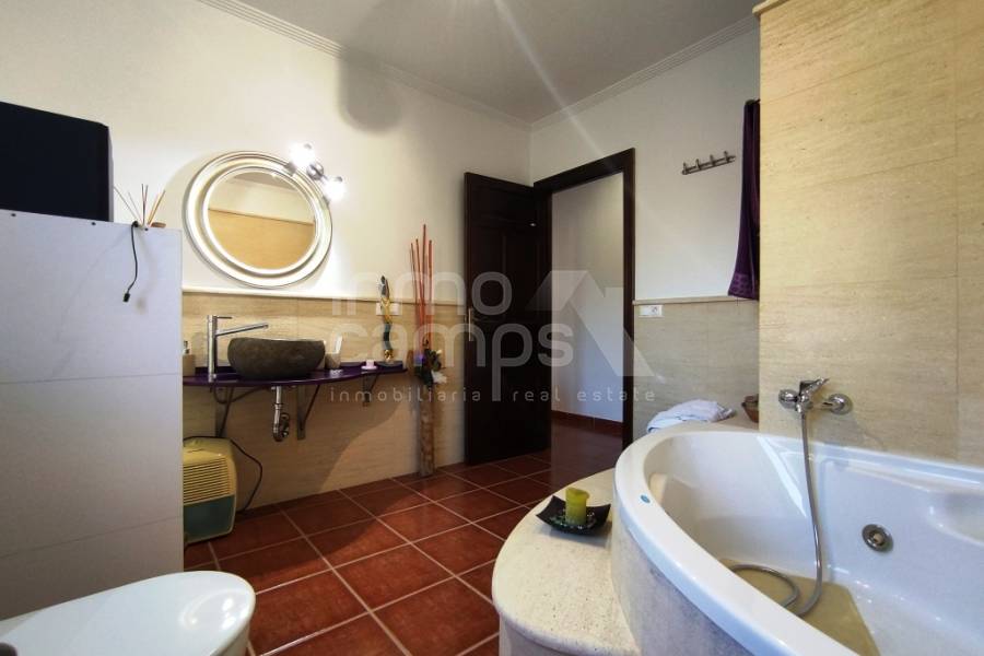 Te koop - Villa - Gorga