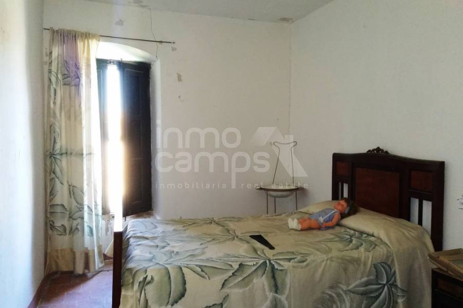For sale - Finca - Ontinyent