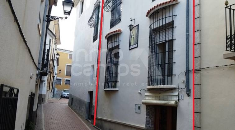 Town House - For sale - Almudaina - Almudaina
