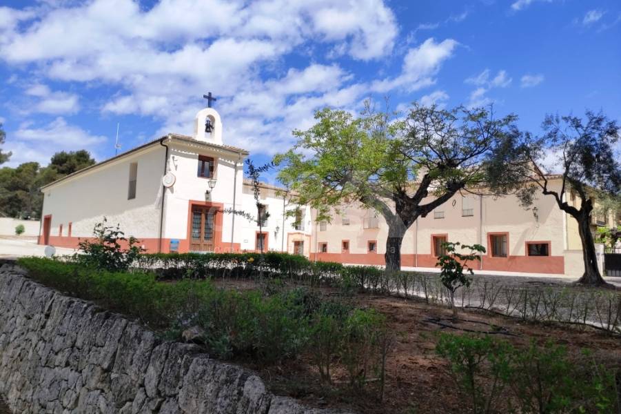 Te koop - Villa - Alcoy - Urbanizaciones