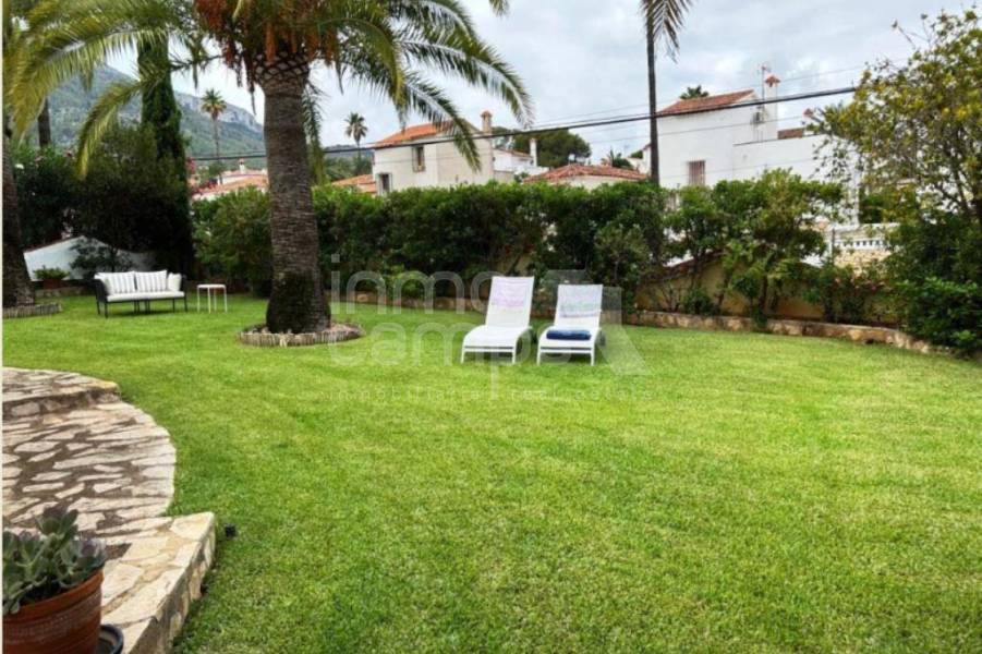 Venta - Chalet - Denia