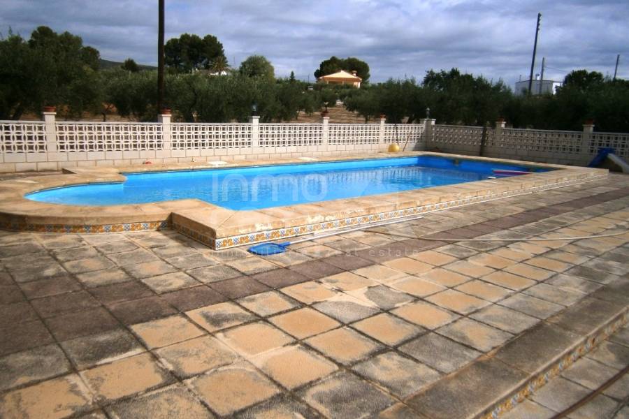 Te koop - Landhuis - Ontinyent