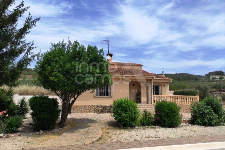 Te koop - Landhuis - Millena