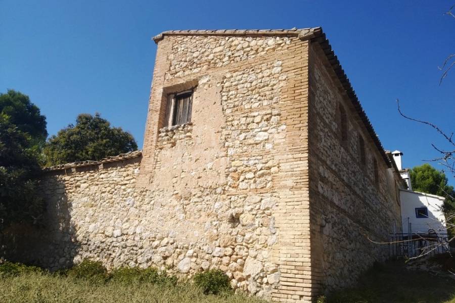 Te koop - Finca - Ontinyent