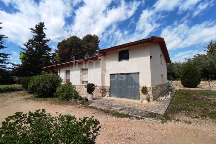 Te koop - Villa - Alcoy - Urbanizaciones
