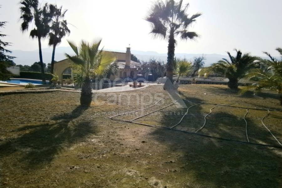 Venta - Casa de Campo - Ontinyent