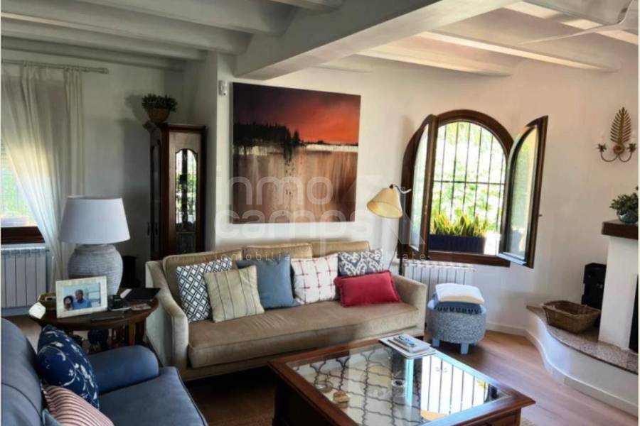 Venta - Chalet - Denia