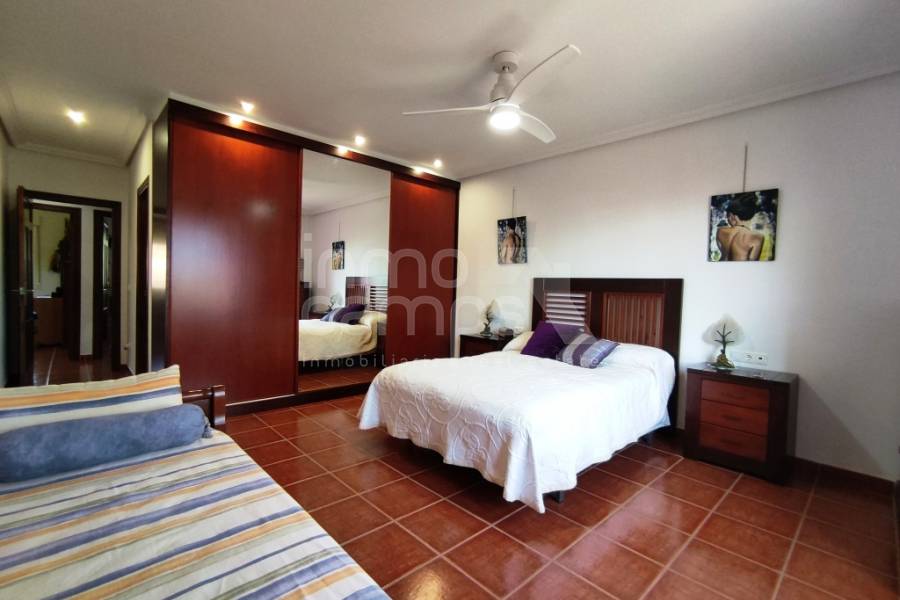 Te koop - Villa - Gorga