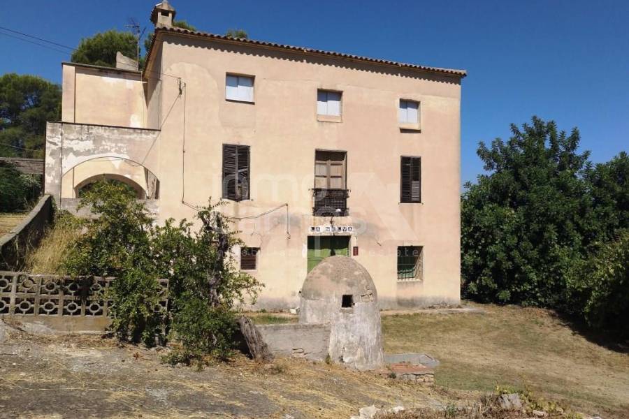 For sale - Finca - Ontinyent