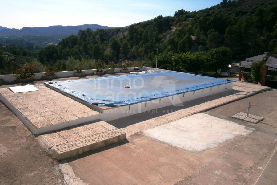 Te koop - Landhuis - Millena