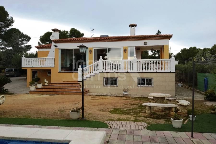 Te koop - Landhuis - Ontinyent