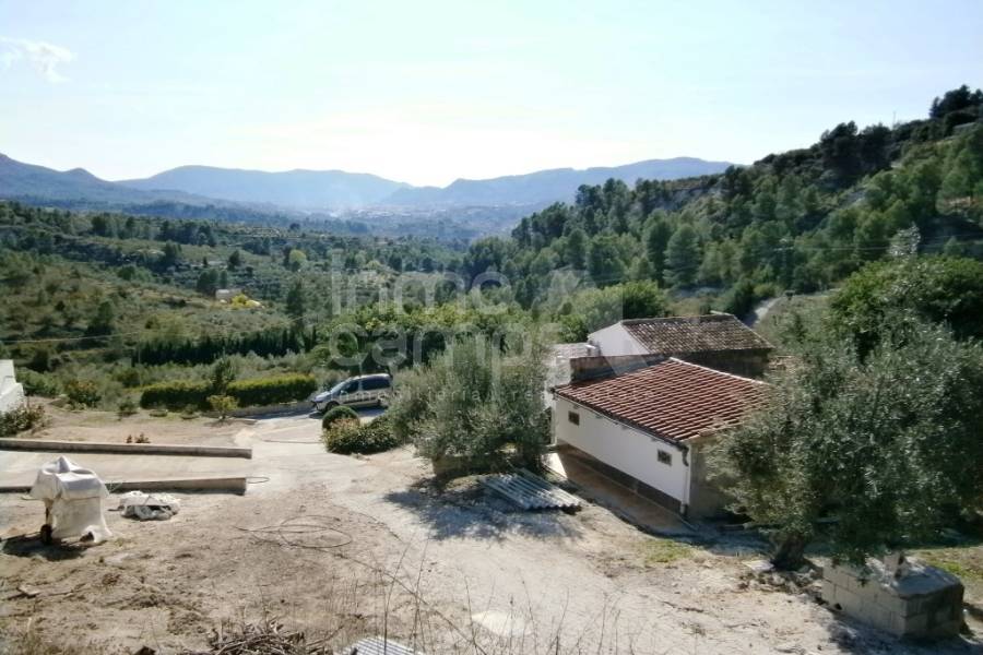 Te koop - Landhuis - Millena