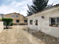 Te koop - Landhuis - Millena