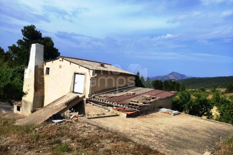 Venta - Casa de Campo - Penáguila