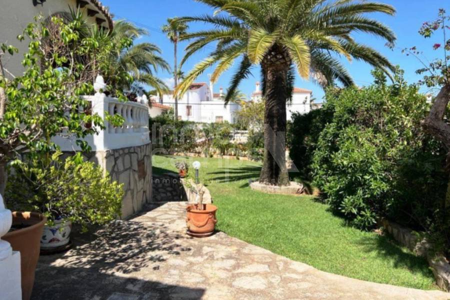 Venta - Chalet - Denia